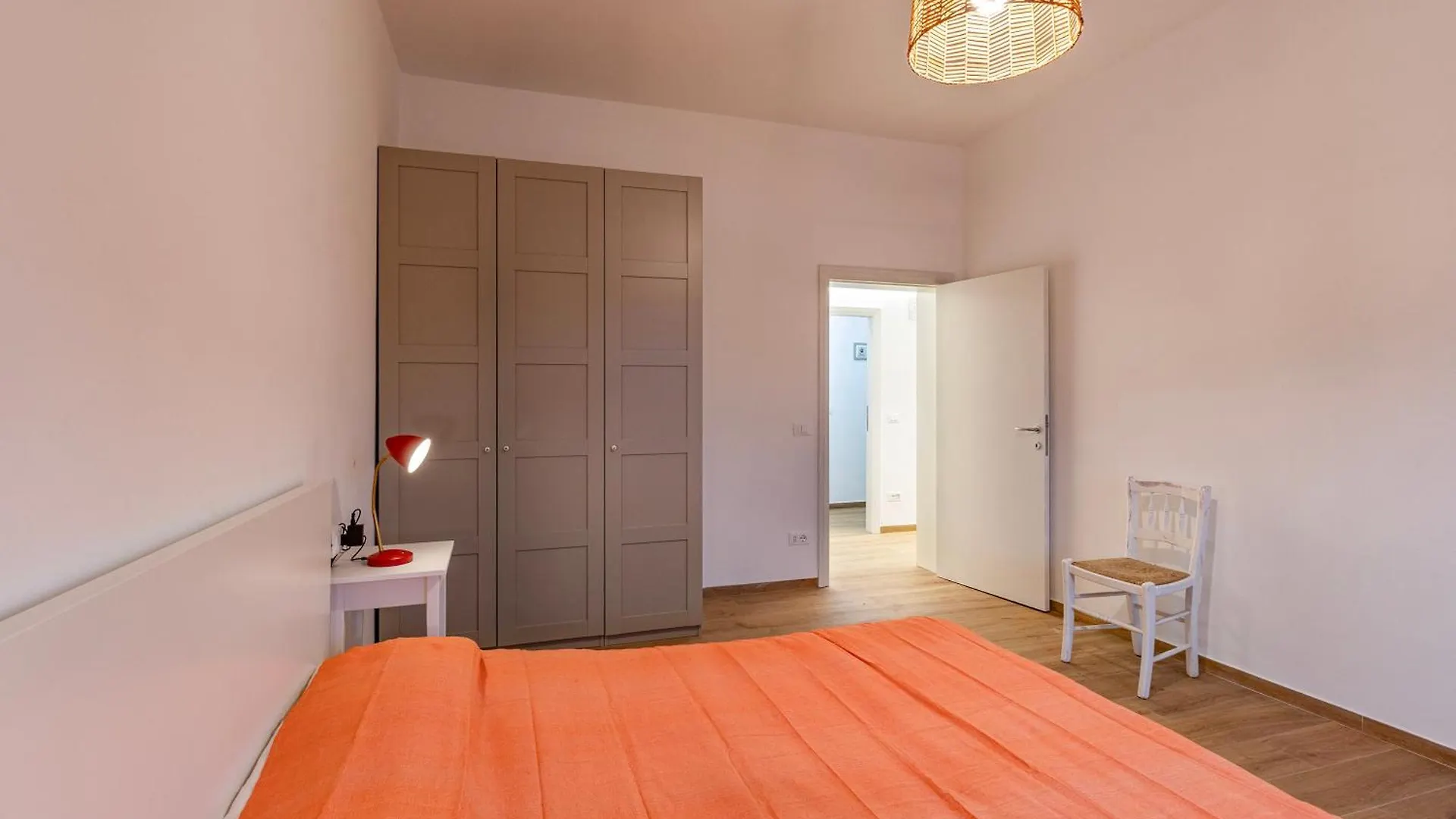 Comfortable Apartment In Firenze-Careggi - Happy Rentals  Florence