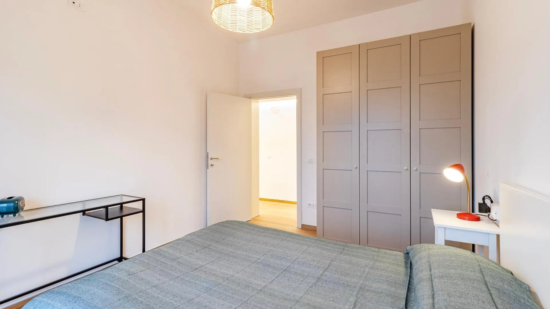 Comfortable Apartment In Firenze-Careggi - Happy Rentals 0*, Florence