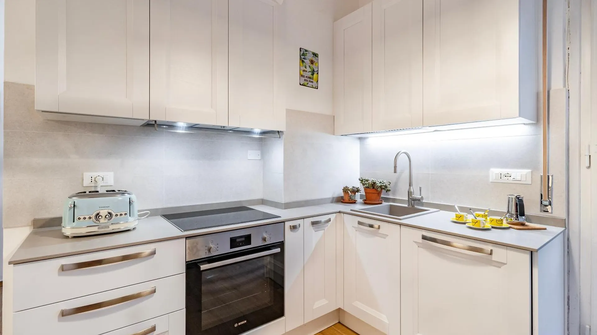 Comfortable Apartment In Firenze-Careggi - Happy Rentals  Florence